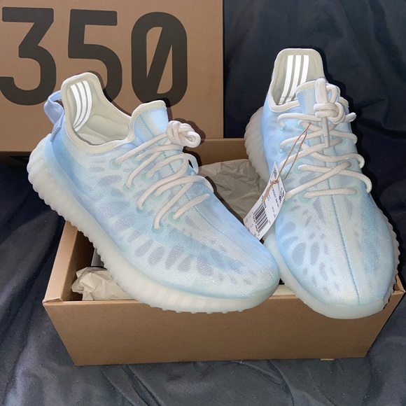 Adidas Yeezy Boost 350 V2 Mono Ice